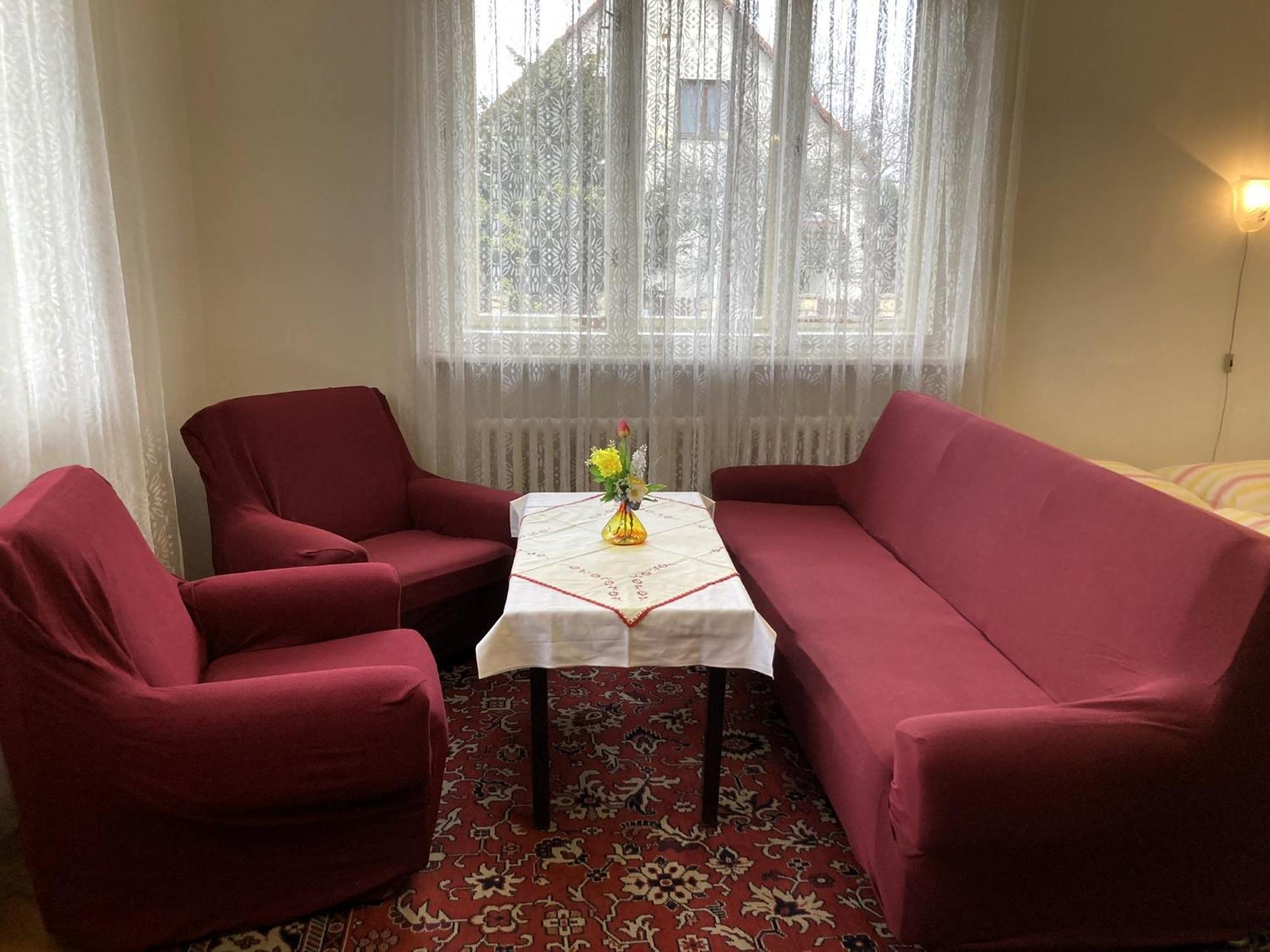 Spacious Apartment - Free Parking! Prague Exterior photo