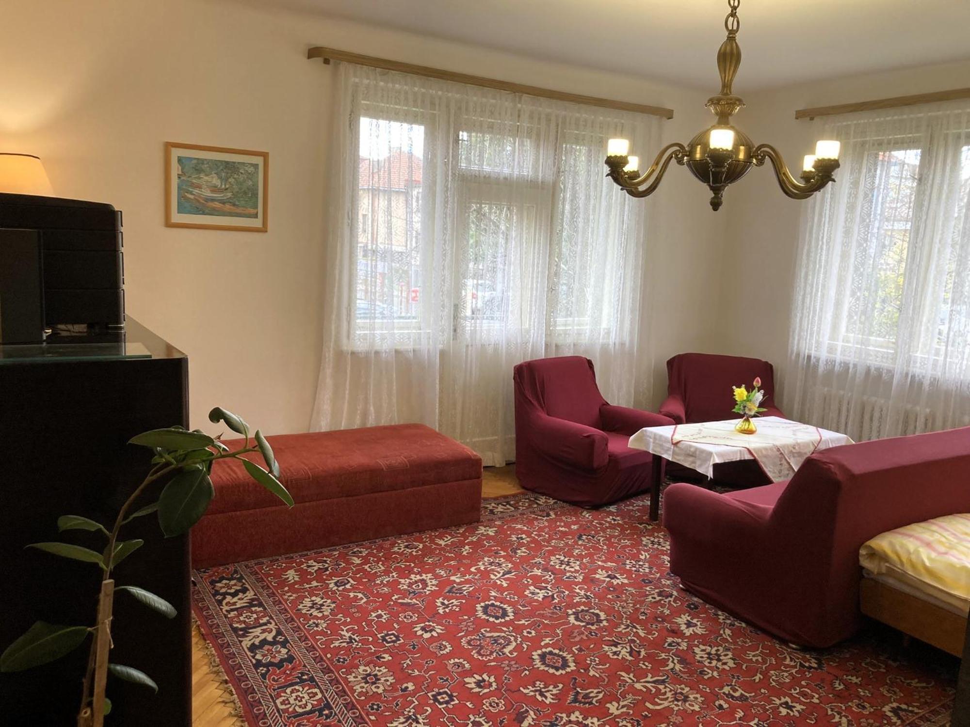 Spacious Apartment - Free Parking! Prague Exterior photo